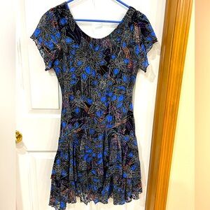 Tricotto vibrant floral sizeL dress flowy date night weekend vacation whimsygoth